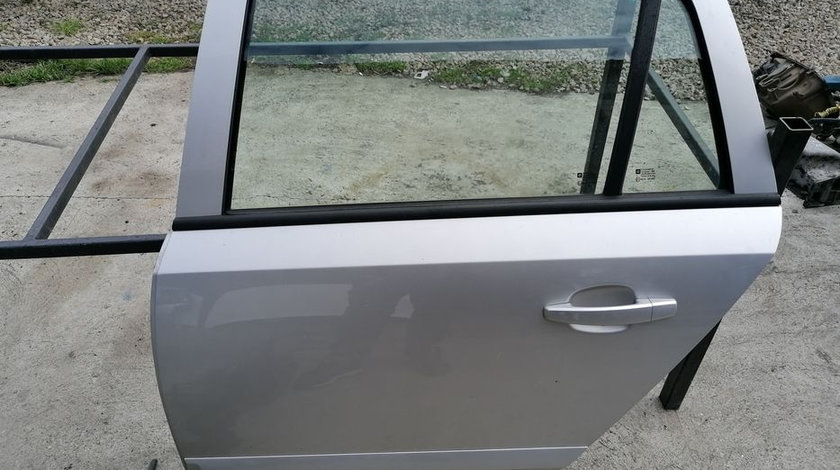 Ușa portiera spate stânga Opel Astra H Combi Z157 argintiu dezmembrez