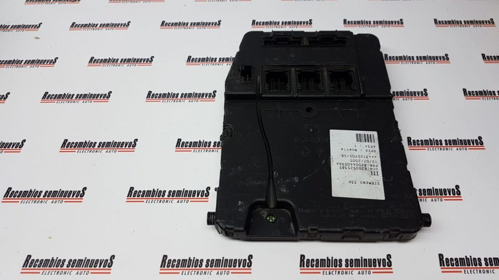 UCH Panou sigurante SIEMENS RENAULT MEGANE 2 S118400260D / UCH N3 / UCHN3 / 8200525385S118400260D / UCH N3 / UCHN3 / 8200525385