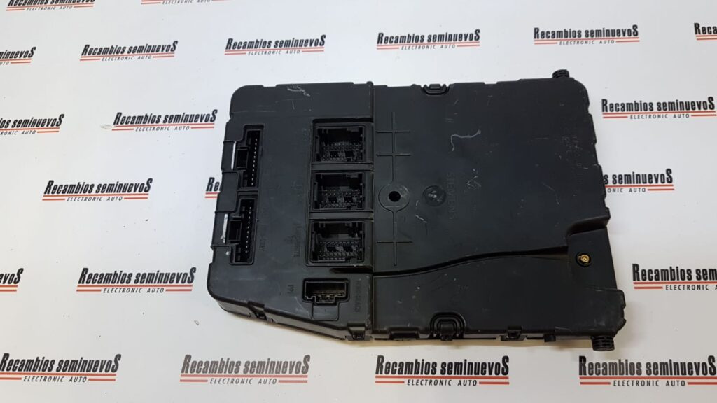 UCH Panou sigurante SIEMENS RENAULT SCENIC S118400310 L / S118400310L / 8200309693S118400310 L / S118400310L / 8200309693