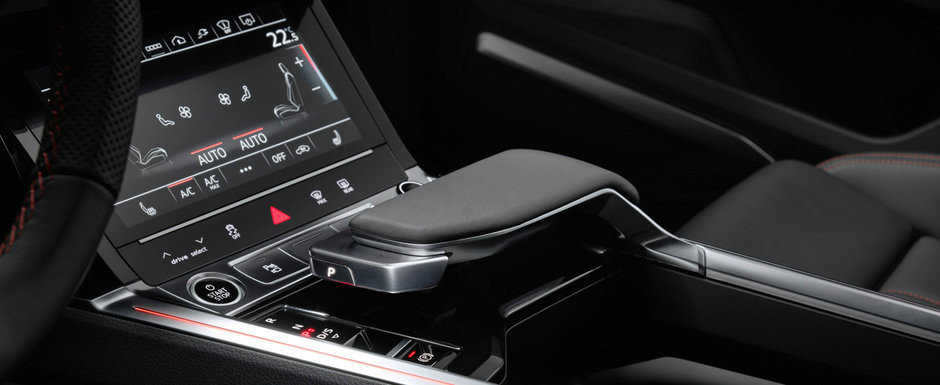Uita de Tesla! Primul Audi cu propulsie electrica din istorie a primit un facelift major si arata mai bine ca oricand. Galerie foto completa Uita de Tesla! Primul Audi cu propulsie electrica din istorie a primit un facelift major si arata mai bine ca oricand. Galerie foto completa