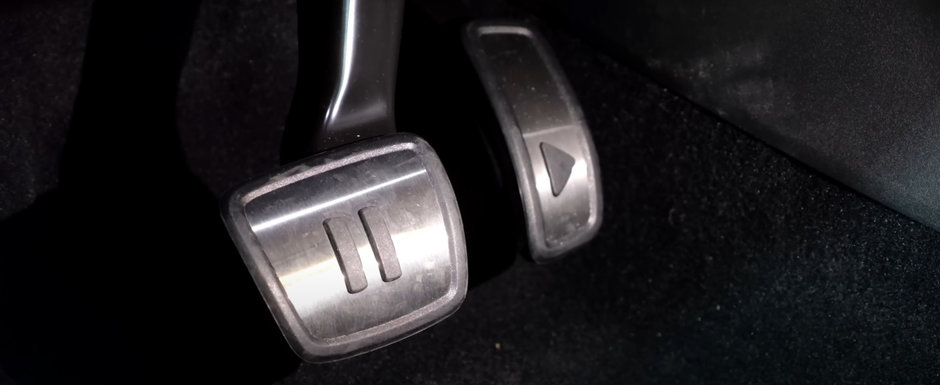 Uita de Tesla! Primul Volkswagen cu propulsie electrica din istorie a primit un facelift major si arata mai bine ca oricand. Foto ca sa te convingi si singur Uita de Tesla! Primul Volkswagen cu propulsie electrica din istorie a primit un facelift major si arata mai bine ca oricand. Foto ca sa te convingi si singur