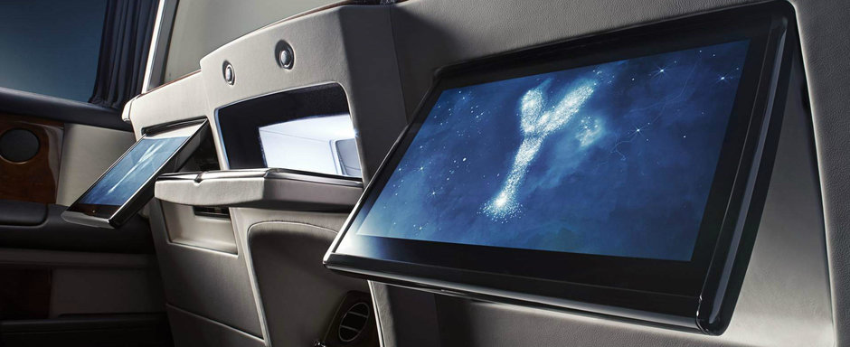 Uite de-aia noul Rolls Royce Phantom nu are egal. Cea mai noua dotare este de-a dreptul nebuneasca Uite de-aia noul Rolls Royce Phantom nu are egal. Cea mai noua dotare este de-a dreptul nebuneasca