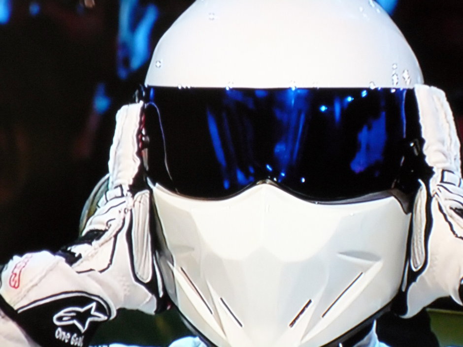ULTIMA ORA: Stig a fost concediat de BBC de la emisiunea Top Gear! ULTIMA ORA: Stig a fost concediat de BBC de la emisiunea Top Gear!
