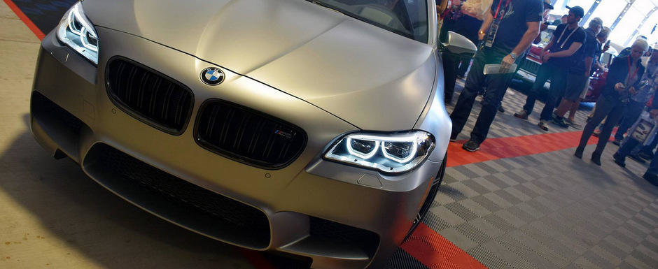 Ultimul BMW M5 '30 Jahre M5', vandut pentru o suma greu de imaginat Ultimul BMW M5 '30 Jahre M5', vandut pentru o suma greu de imaginat