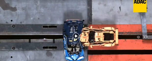 Un alt fel de crash test. Uite cum se comporta la impact masinile din LEGO