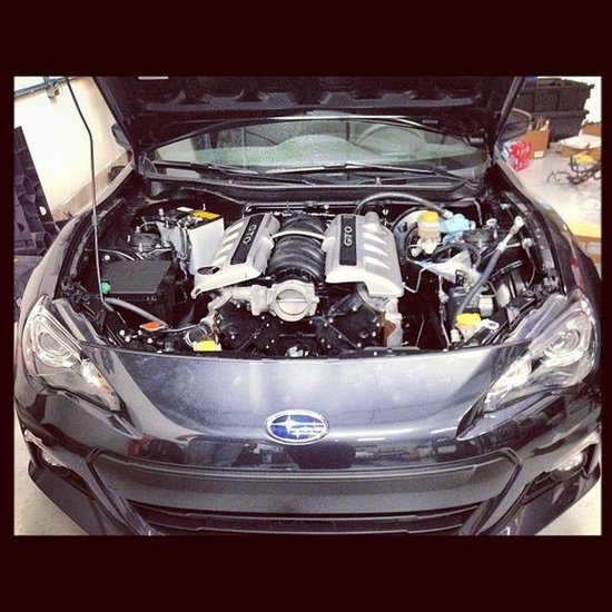 Un altfel de tuning: Subaru BRZ cu motor V8