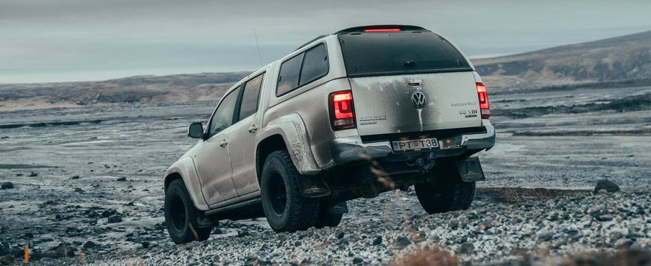 Un AMAROK pe sufletul amatorilor de off-road. Poate urca rampe cu grad de inclinare de 100%