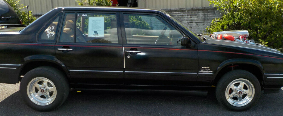 Un american isi vinde pe internet masina de strada. Este un Volvo cu motor de 10.3 litri si 3000 CP Un american isi vinde pe internet masina de strada. Este un Volvo cu motor de 10.3 litri si 3000 CP