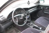 Un Audi 100 din 1991 in vesminte de Audi A4 din 2005