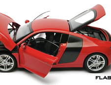 Un Audi R8 de... 250 GB sau mai mult