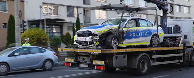 Un BMW de Politie a fost facut dauna totala la Cluj, dupa ce agentul de la volan a intrat pe contrasens si a lovit trei masini