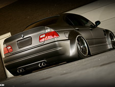 Un BMW E46 modificat!