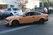 Un BMW M3 E92 portocaliu mat, gata de Halloween