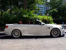 Un BMW M3 E93 gata de vacanta