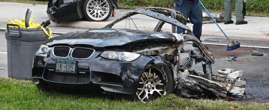 Un BMW M3 ... in doua