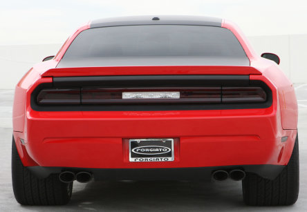 Un Challenger R/T al naibii de lat cu jante Forgiato Un Challenger R/T al naibii de lat cu jante Forgiato
