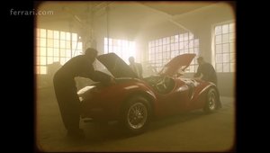 Un clip emotionant despre cum Enzo Ferrari a scos pe sosea prima lui masina de strada acum 70 ani