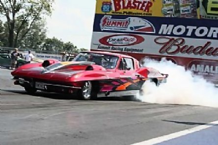 Un Corvette din '63 este cea mai rapida masina din lume Un Corvette din '63 este cea mai rapida masina din lume