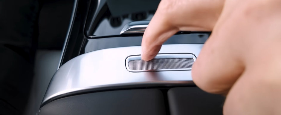 Un cunoscut jurnalist britanic critica noua masina de 80.000 de euro de la Mercedes. "Unele dintre materialele folosite sunt extrem, extrem de ieftine" Un cunoscut jurnalist britanic critica noua masina de 80.000 de euro de la Mercedes. "Unele dintre materialele folosite sunt extrem, extrem de ieftine"