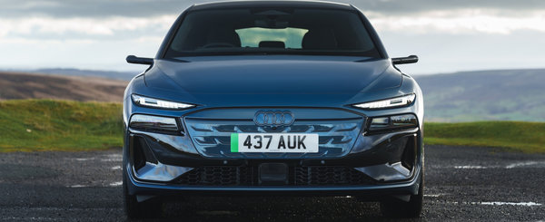 Un cunoscut jurnalist britanic critica noua masina de peste 100.000 de euro de la Audi. "Plasticele sunt mai proaste si mai ieftine decat la vechea generatie"