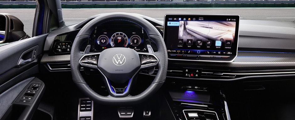 Un cunoscut jurnalist britanic lauda noua masina de la Volkswagen. "Ar trebui sa mergi direct si s-o cumperi" Un cunoscut jurnalist britanic lauda noua masina de la Volkswagen. "Ar trebui sa mergi direct si s-o cumperi"