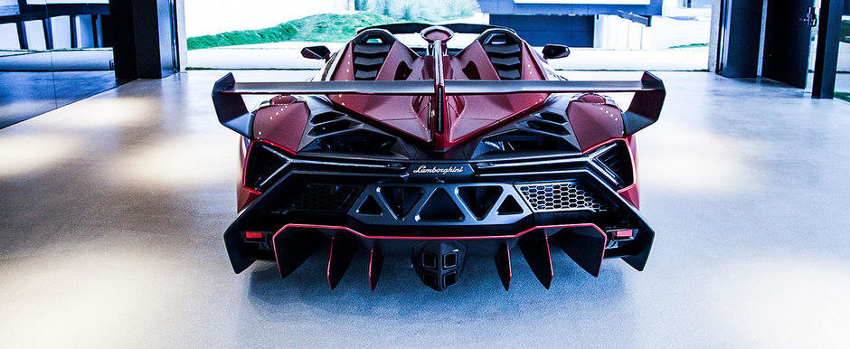 Un dealer german vinde un Veneno Roadster pentru 5.7 milioane euro Un dealer german vinde un Veneno Roadster pentru 5.7 milioane euro
