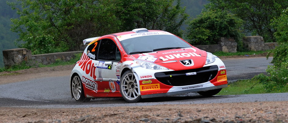 Un echipaj romanesc participa la Intercontinental Rally Challenge