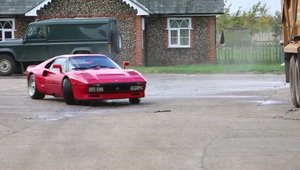 Un Ferrari 288 GTO face spectacol pe ritmuri de Richard Wagner