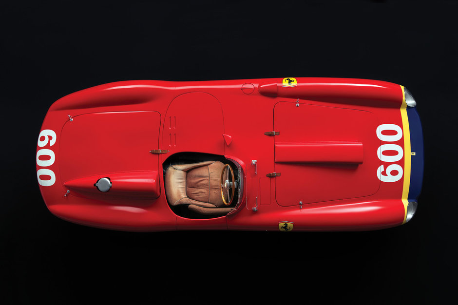 Un Ferrari condus de Juan Manuel Fangio s-a vandut pentru suma de $28.05 milioane