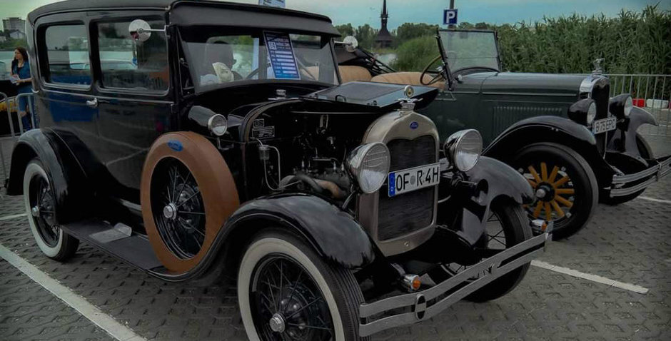 Un Ford Model A Coupe fabricat in 1929 face furori pe strazile din Romania