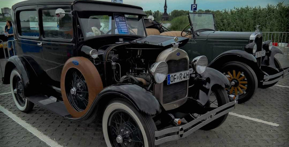 Un Ford Model A Coupe fabricat in 1929 face furori pe strazile din Romania Un Ford Model A Coupe fabricat in 1929 face furori pe strazile din Romania