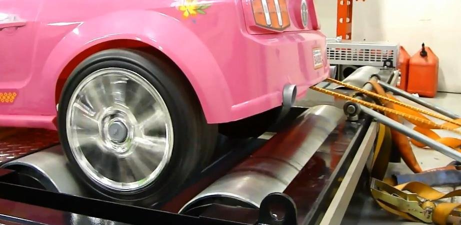 Un Ford Mustang masoara numai 0,25 cp pe Dyno! Un Ford Mustang masoara numai 0,25 cp pe Dyno!