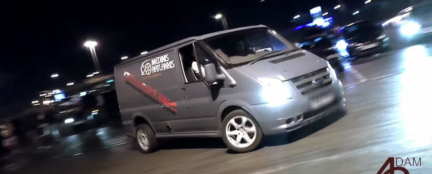 Un Ford Transit cu motor de Skyline R34 GT-R pare masina ideala de drift. Si de carat mobila!