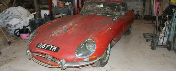 Un Jaguar E-Type original din 1963 legat de The Beatles a fost gasit intr-un hambar