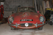 Un Jaguar E-Type original din 1963 legat de The Beatles a fost gasit intr-un hambar