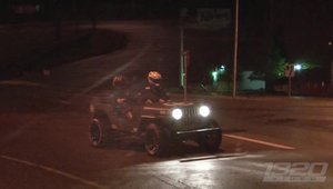 Un Jeep din Al Doilea RAzboi Mondial are 500 cp si stie sa faca burnout