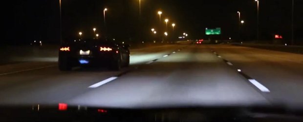 Un Lamborghini Aventador provoaca pe autostrada o Toyota Supra la o liniuta