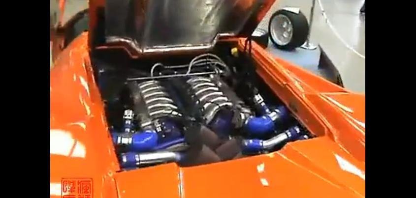 Un Lamborghini Diablo fals, cu motor V12 de BMW si 4 turbine