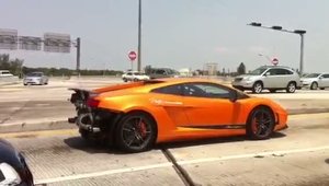 Un Lamborghini Gallardo isi arata turbinele pe strazile din Miami