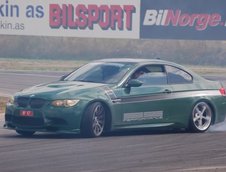 Un M3 E92 de 550 CP si ... foarte verde