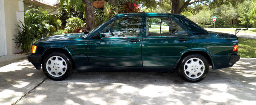 Un Mercedes 190E cu 68.900 km isi cauta un nou proprietar Un Mercedes 190E cu 68.900 km isi cauta un nou proprietar
