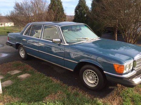 Un Mercedes 300SD ca scos din fabrica si cu 450.000 de km la bord se vinde la pret de scuter