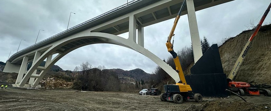 Un nou pod spectaculos este foarte aproape de deschidere. Este prima constructie de acest gen din Romania Un nou pod spectaculos este foarte aproape de deschidere. Este prima constructie de acest gen din Romania