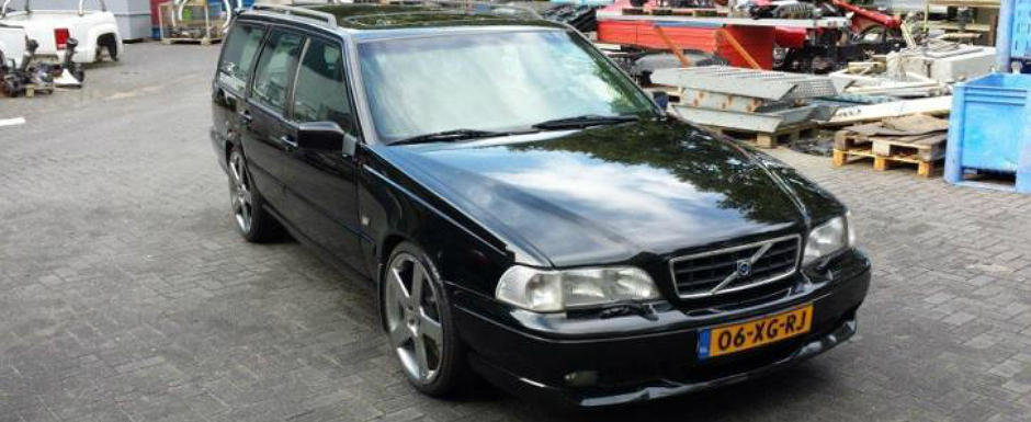 Un olandez incearca sa-si vanda vechiul Volvo V70 cu 22.500 euro. De ce costa masina suedeza atat de mult