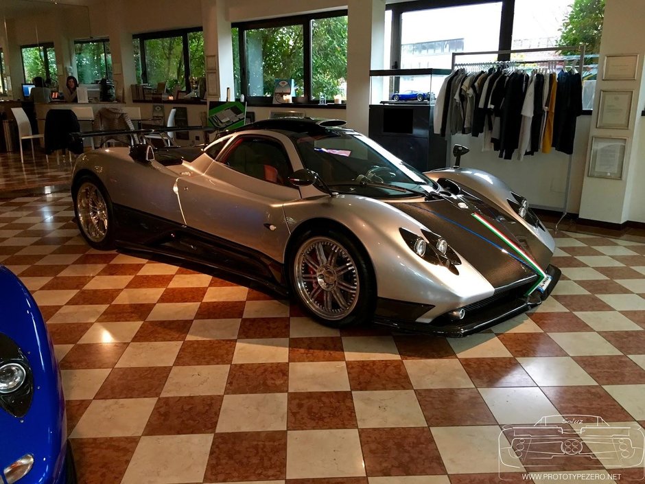 Un Pagani Zonda din 1998 cu 1 milion de kilometri la bord a fost restaurat Un Pagani Zonda din 1998 cu 1 milion de kilometri la bord a fost restaurat