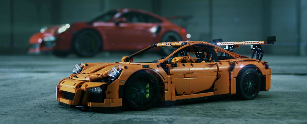 Un Porsche 911 GT3 RS din LEGO Technic este fara indoiala cea mai tare jucarie din galaxie!