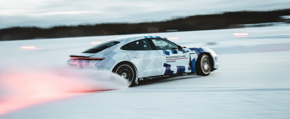 Un Porsche de 700 CP a batut recordul pentru cel mai lung drift pe gheata cu o masina electrica Un Porsche de 700 CP a batut recordul pentru cel mai lung drift pe gheata cu o masina electrica