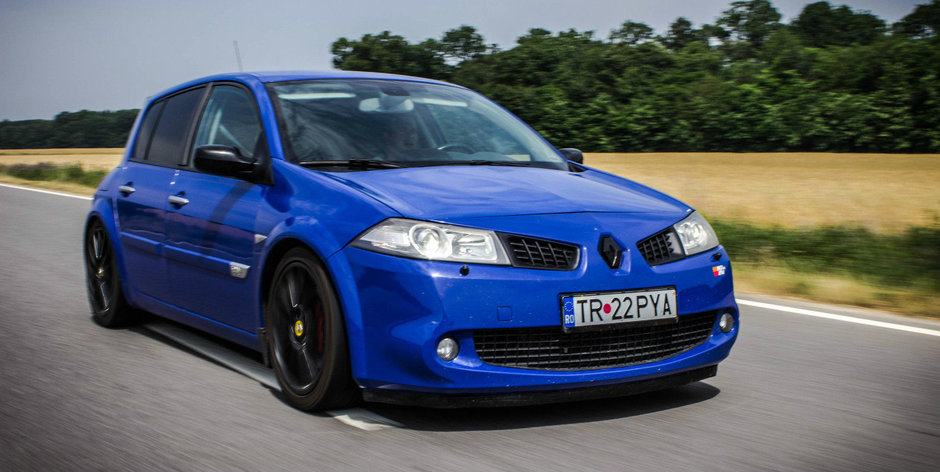 Un Renault Megane RS Stage 2 din Teleorman pune Golfurile GTI pe fuga Un Renault Megane RS Stage 2 din Teleorman pune Golfurile GTI pe fuga