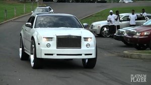 Un Rolls-Royce cu jante pe 32 este DONK... not!
