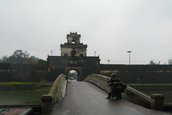 Un roman in jurul lumii cu motocicleta: din Vietnam in Romania